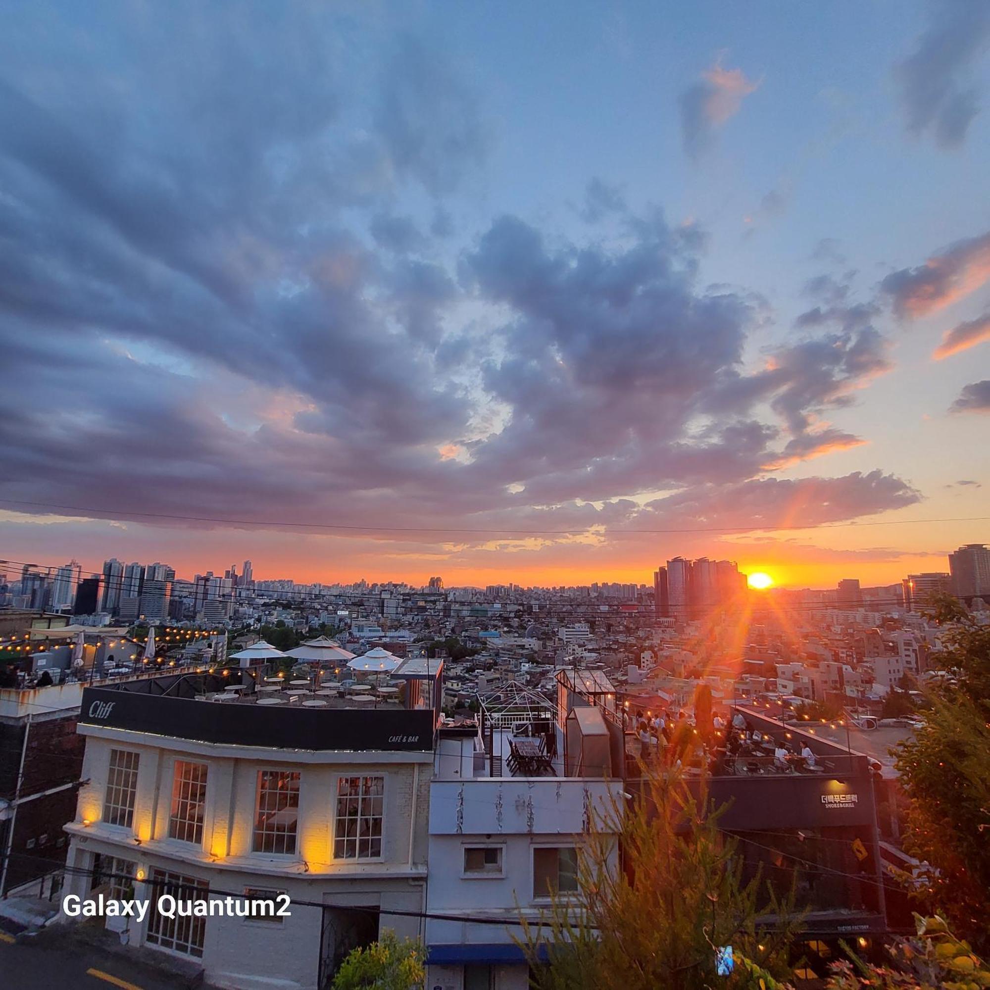 Apartemen Cozy Rooftop View #12